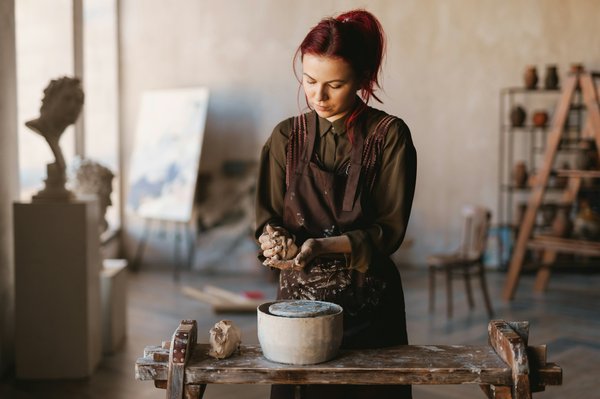 Où apprendre les techniques de la sculpture sur glace en Alaska : ateliers et festivals ?